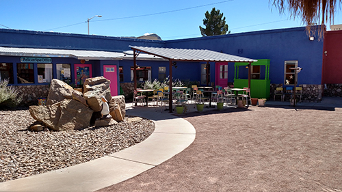 Pelican Spa Inner Courtyard